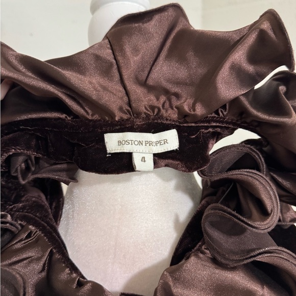 Boston Proper Ruffled Brown Sleeveless Blouse - Picture 4 of 4